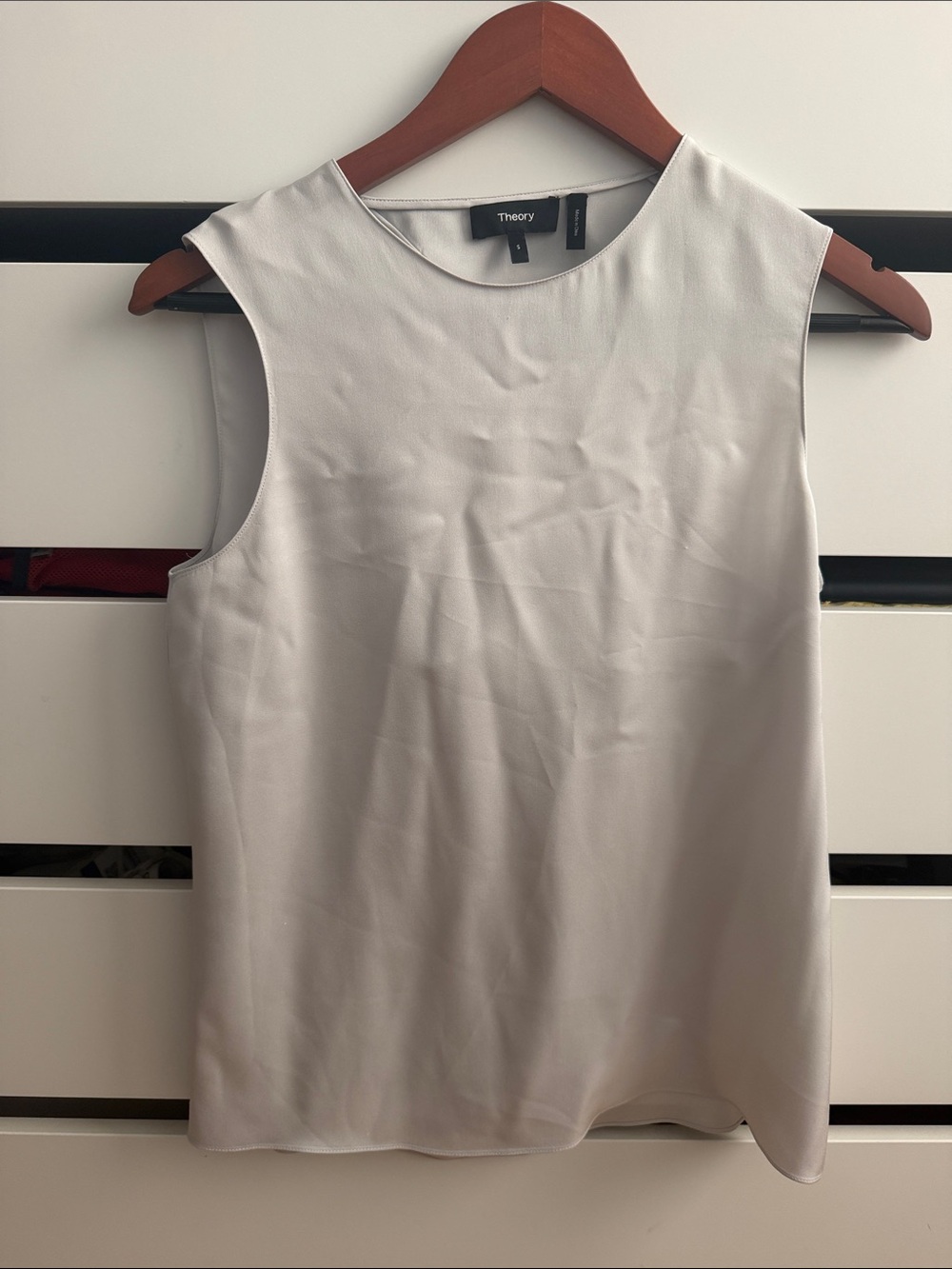 Theory Sleeveless Camisole Top - Light Gray